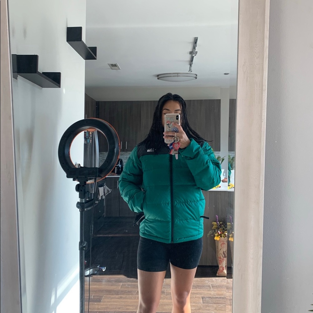 BRAND NEW NORTH FACE PUFFER